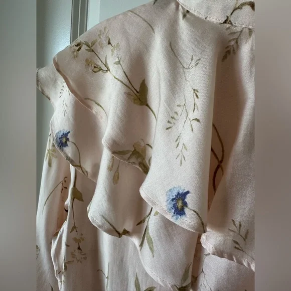 H&M Flounced Floral Peach 🍑 Ruffle Blouse. - Picture 5 of 11